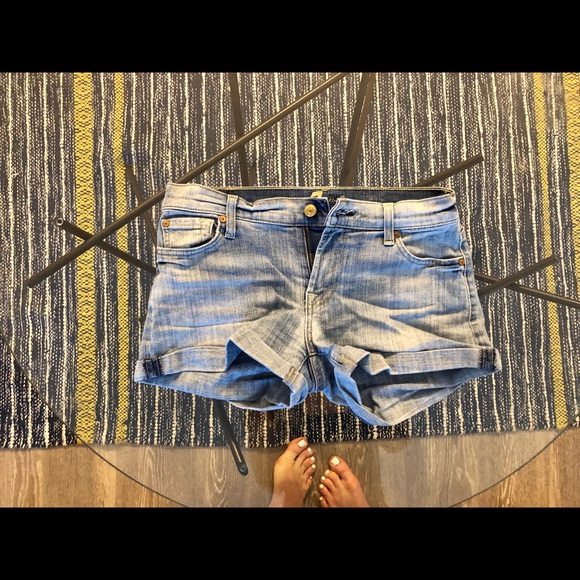 7 for all mankind shorts - Picture 1 of 4
